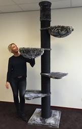 Kratzbaum große katze XXL Maine Coon Tower Blackline Anthrazit. Stämme 20cm Ø. Speziell für große und schwere Katzen. Deckenhoch. Von RHRQuality - 1